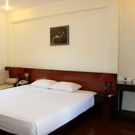 Nhi Trung Hotel Hoi An Eksteriør billede